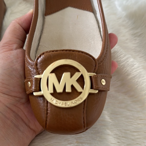 Michael Kors Fulton Flats - Picture 8 of 9